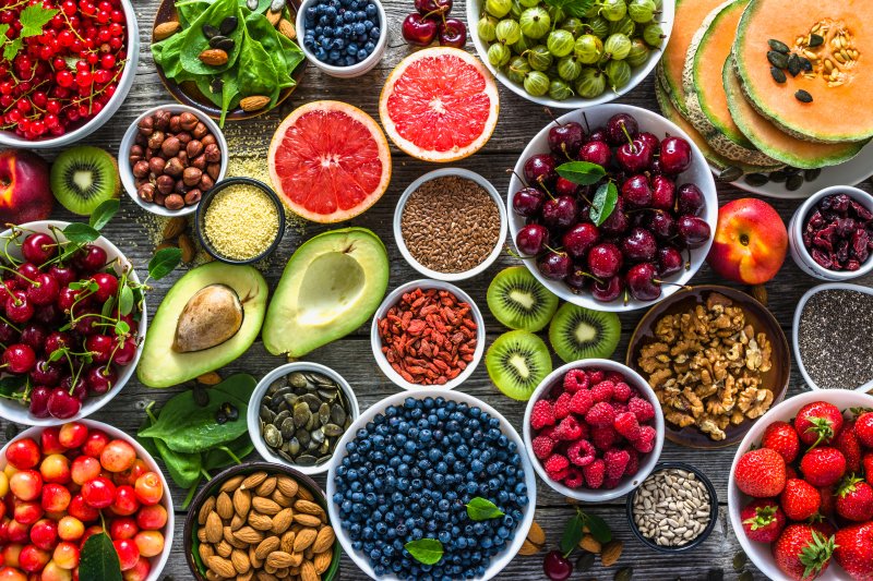 A table of foods, most of which shouldn't be eaten after teeth whitning